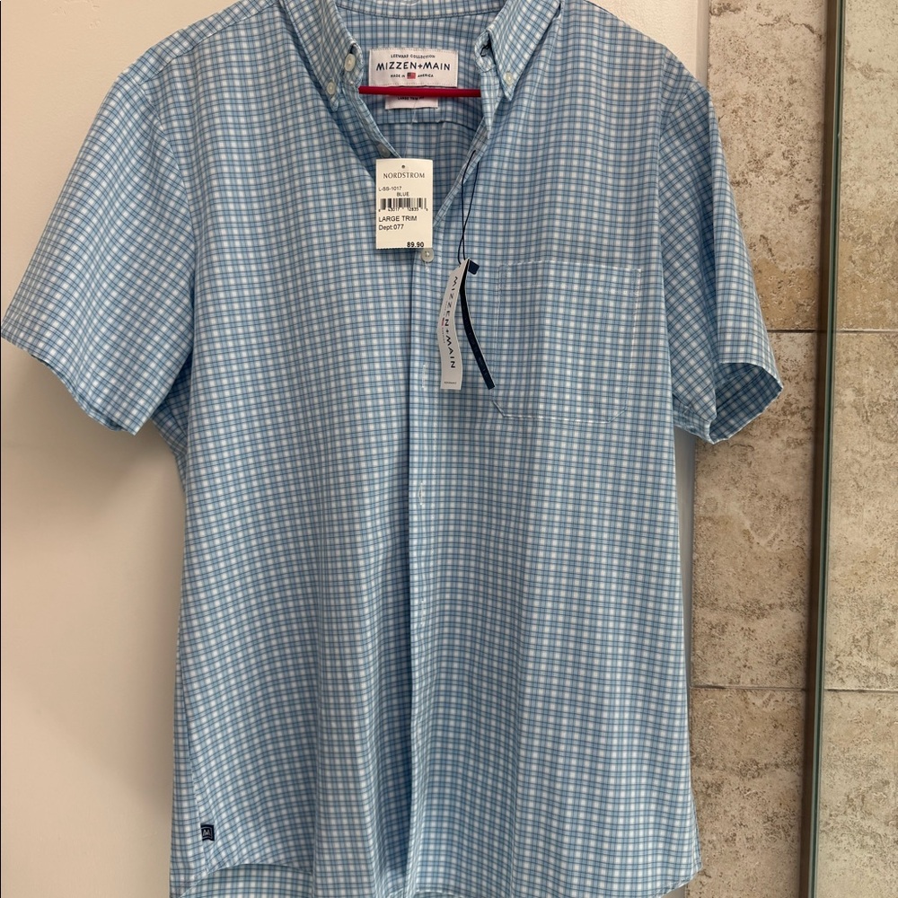 NWT- Mizzen + Main Button Up